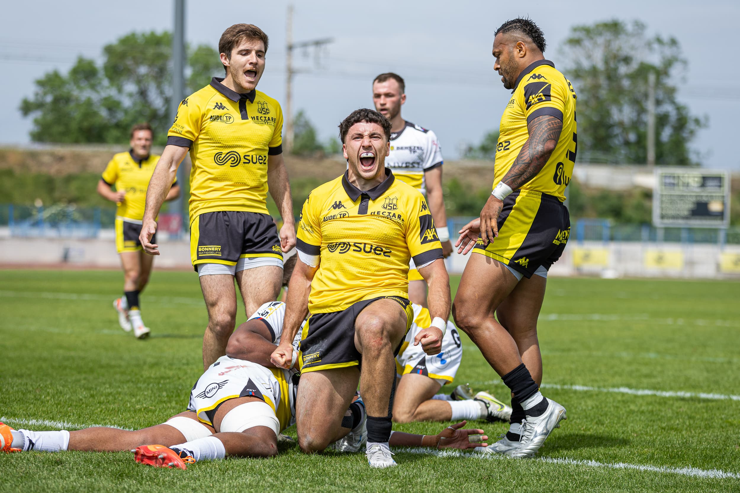 photographie rugby US Carcassonne match action Qapture essai victoire joie