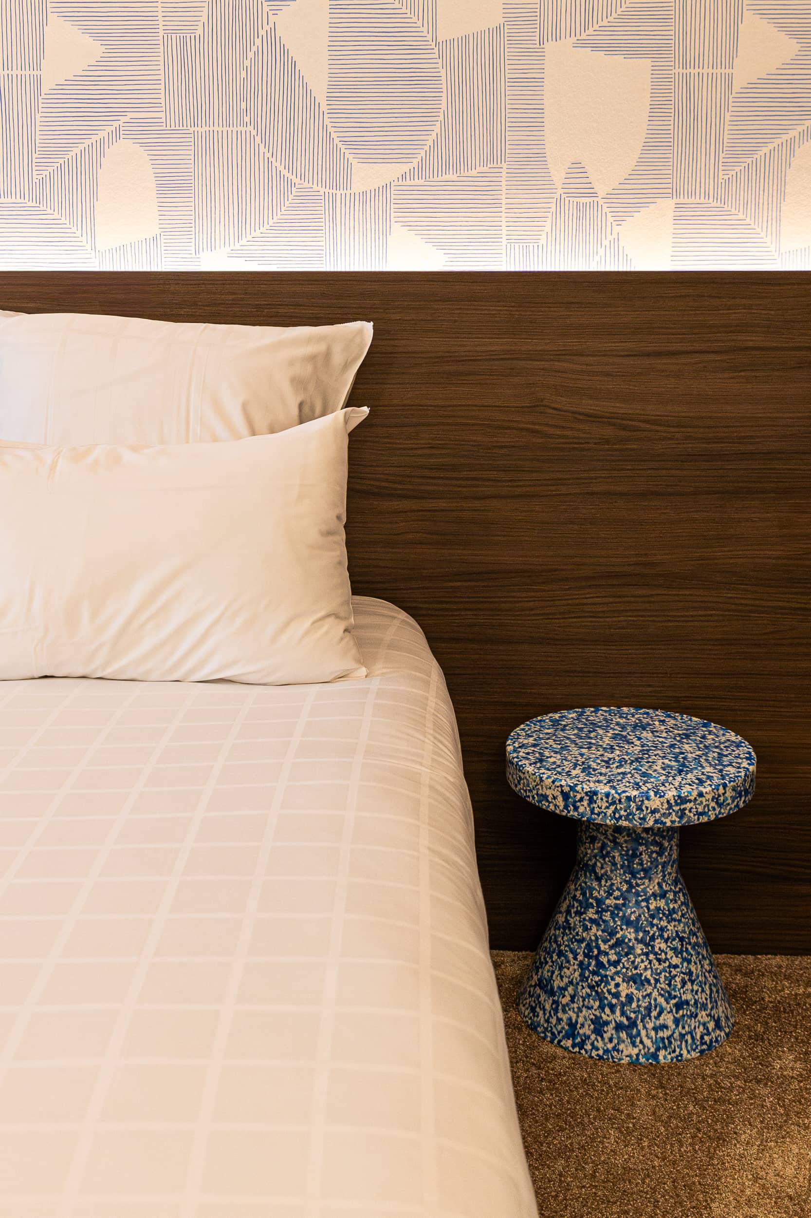 photographie immobilier Dali Hotel Montauban architecture Qapture lit chambre mobilier décoration
